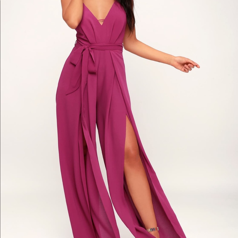 Never worn + tags Lulu’s size small jumpsuit